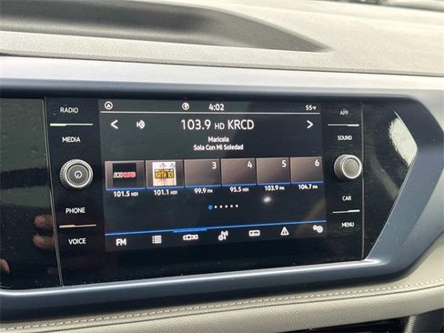 Certified 2024 Volkswagen Taos SE w/ Panoramic Sunroof Package image 19