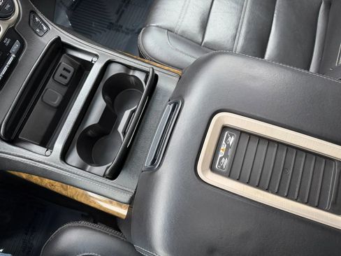 Used 2017 GMC Yukon XL Denali w/ Open Road Package image 27