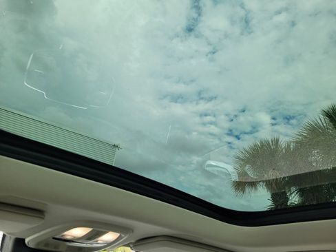 Used 2025 Volvo XC90 B6 Ultra w/ Protection Package image 18