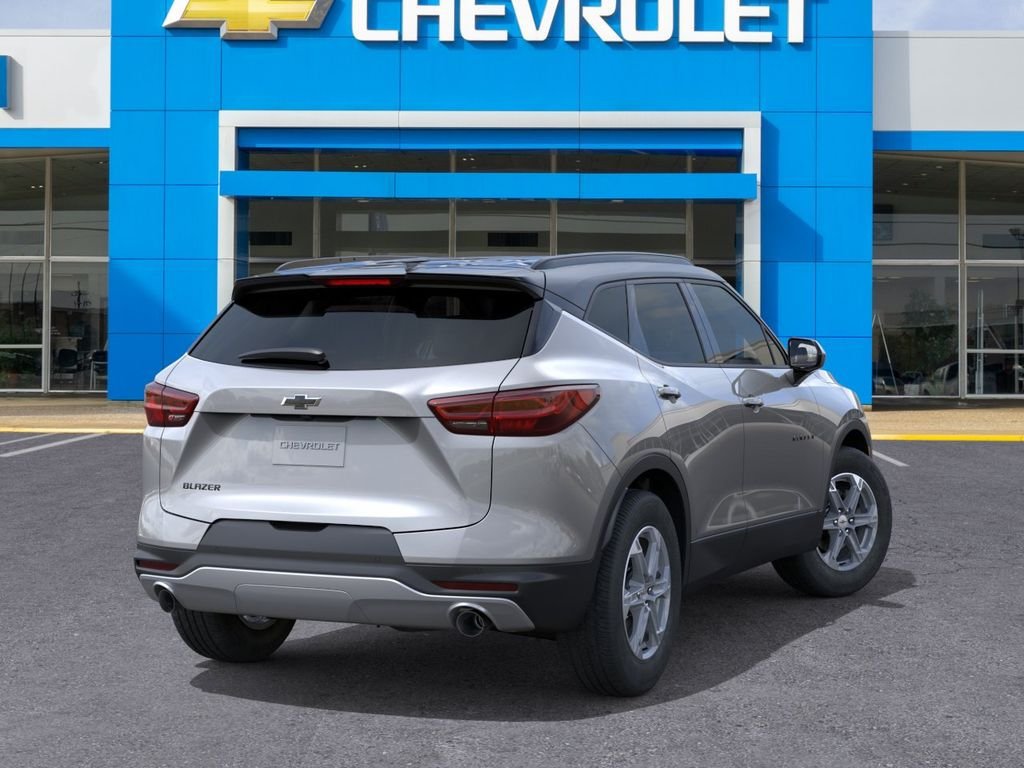 New 2026 Chevrolet Blazer LT w/ Convenience Package FWD image 4