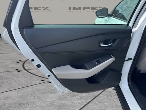 Used 2024 Honda Accord EX image 27