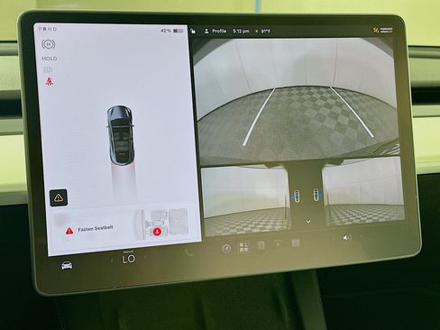 Used 2022 Tesla Model Y Performance AWD/4WD image 22