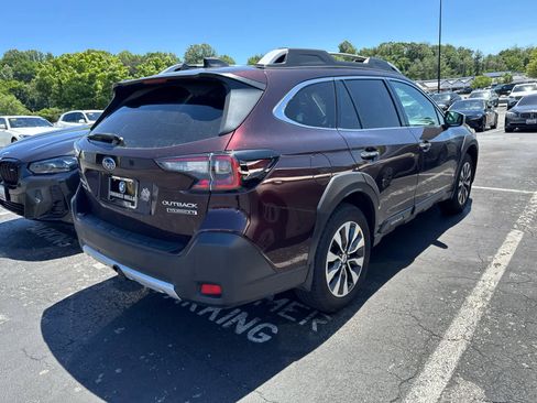 Used 2025 Subaru Outback Touring XT AWD/4WD image 11