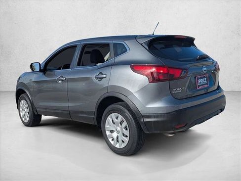 Used 2018 Nissan Rogue Sport S FWD image 8