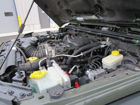 Used 2015 Jeep Wrangler Rubicon w/ Dual Top Group image 22