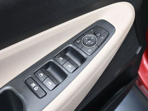 Used 2019 Hyundai Santa Fe SE image 16