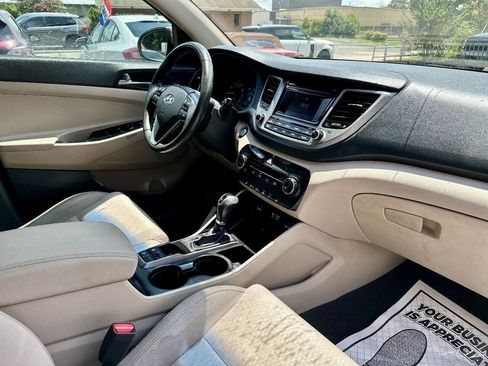 Used 2016 Hyundai Tucson Sport FWD image 20