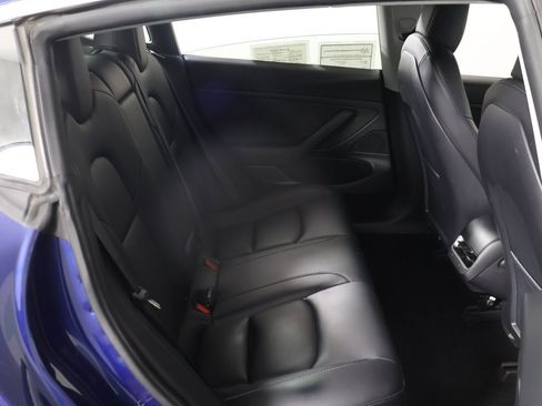 Used 2020 Tesla Model 3 Standard Range image 33