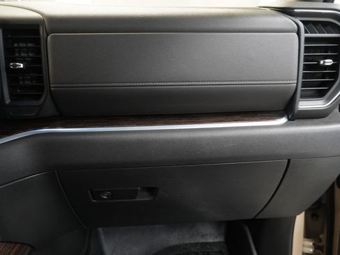 Used 2022 GMC Sierra 1500 Elevation image 37