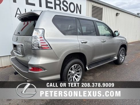 Used 2023 Lexus GX 460 Premium image 3