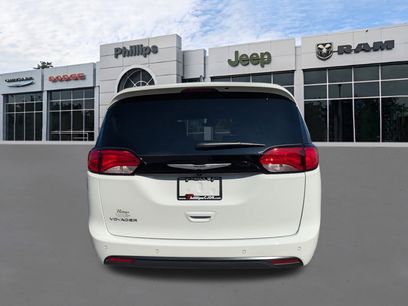 New 2026 Chrysler Voyager LX