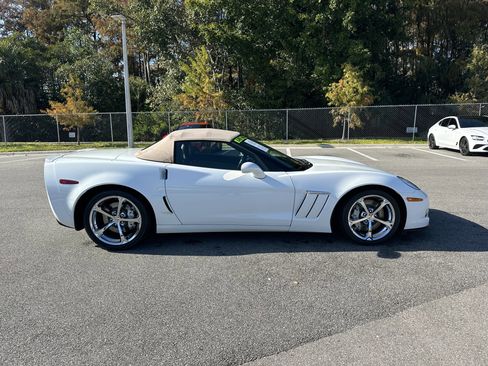 Used 2010 Chevrolet Corvette Grand Sport w/ Preferred Equipment Group image 12