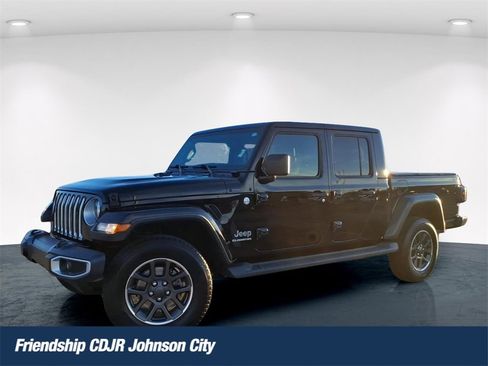 Used 2020 Jeep Gladiator Overland w/ Popular Equipment Package image 1