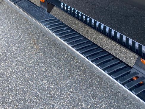 Used 2015 Ford F350 Lariat image 22