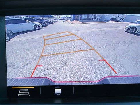 Used 2022 Chevrolet Colorado Z71 w/ Trail Boss Package image 32