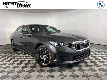 New 2026 BMW 530i xDrive w/ Premium Package