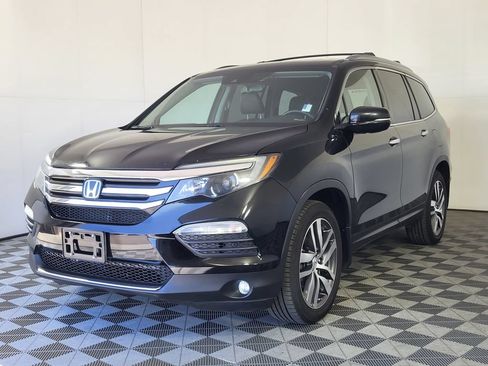 Used 2016 Honda Pilot Touring image 3