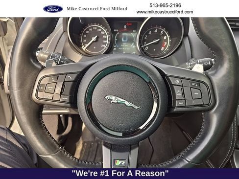 Used 2017 Jaguar F-TYPE R AWD/4WD image 9