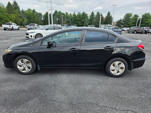 Used 2013 Honda Civic LX image 2