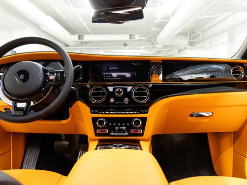 New 2026 Rolls-Royce Spectre image 43