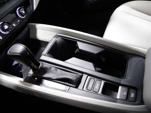 Certified 2025 Honda Accord LX image 27