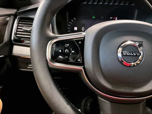 Certified 2025 Volvo XC90 T8 Ultra w/ Protection Package Premier AWD/4WD image 21
