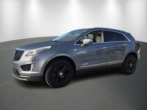 Used 2021 Cadillac XT5 Premium Luxury image 3