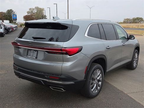 New 2026 Buick Enclave Preferred image 4