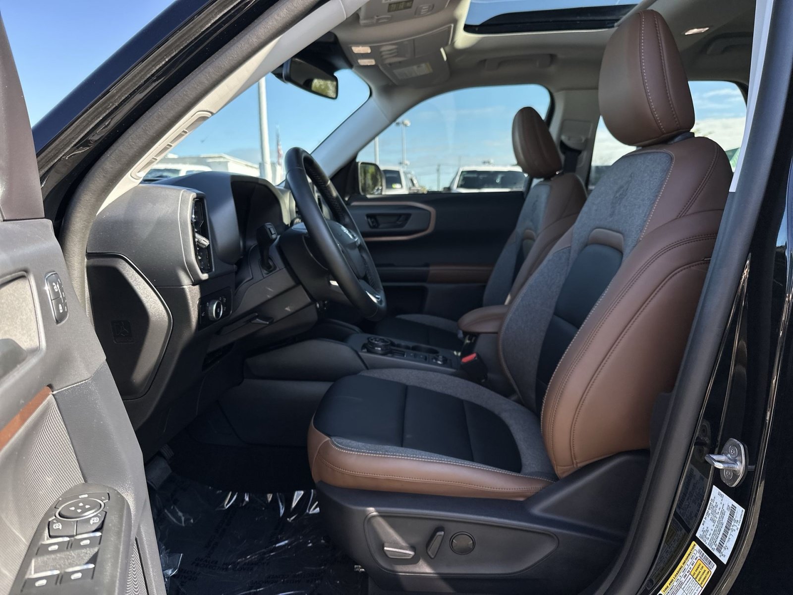 Certified 2024 Ford Bronco Sport Outer Banks w/ Tech Package AWD/4WD image 14