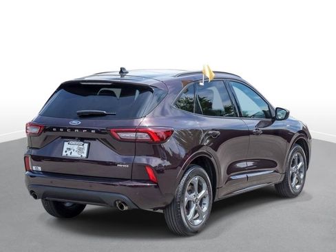 Used 2023 Ford Escape ST-Line w/ Tech Pack #1 AWD/4WD image 8