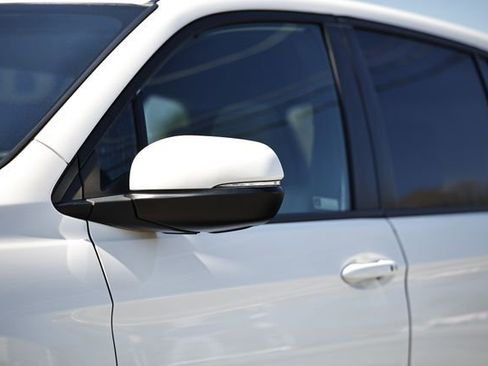 Used 2023 Honda Passport EX-L image 3