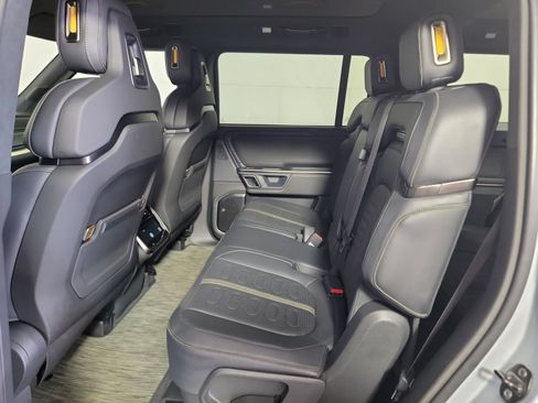 Used 2024 Rivian R1S Adventure AWD/4WD image 21