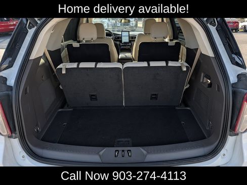 Used 2023 Ford Explorer Platinum w/ Technology Package AWD/4WD image 31