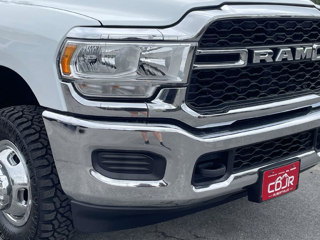 Used 2022 RAM 3500 Tradesman AWD/4WD image 33