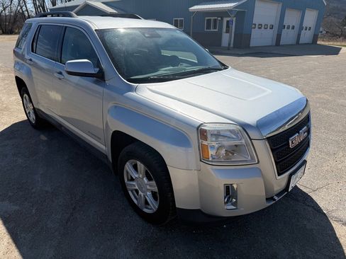 Used 2014 GMC Terrain SLT w/ Safety Package image 3