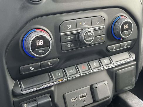 Used 2021 Chevrolet Silverado 1500 RST image 30