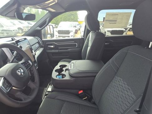 New 2026 RAM 3500 Big Horn AWD/4WD image 15