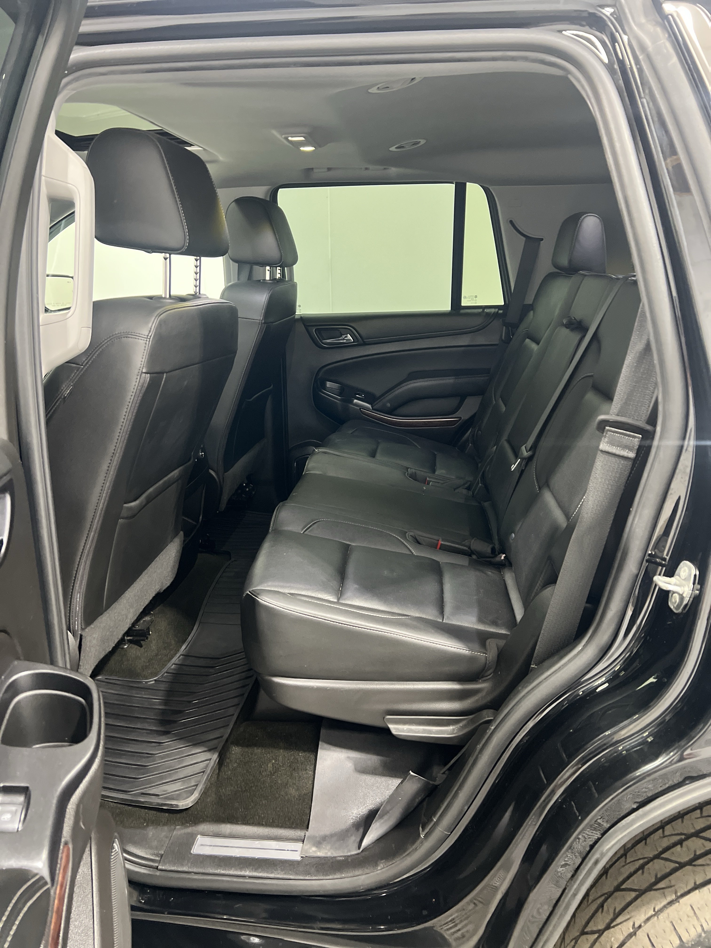 Used 2018 GMC Yukon SLT w/ HD Trailering Package AWD/4WD image 12