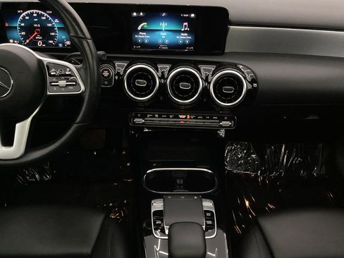 Used 2019 Mercedes-Benz A 220 4MATIC image 30
