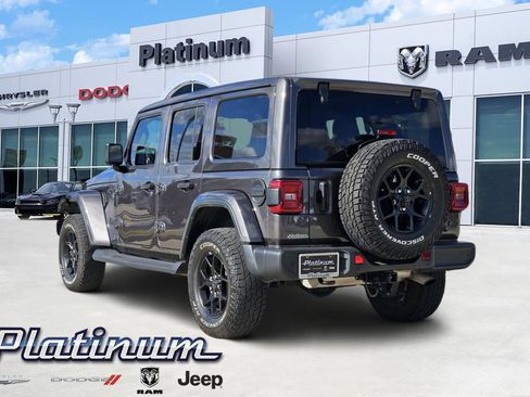 Used 2021 Jeep Wrangler Unlimited Sahara image 4
