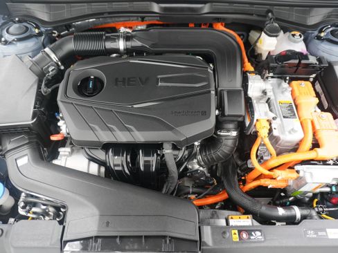 Used 2025 Hyundai Sonata SEL FWD image 29