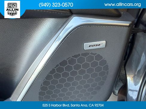 Used 2017 Cadillac Escalade ESV Luxury RWD image 17