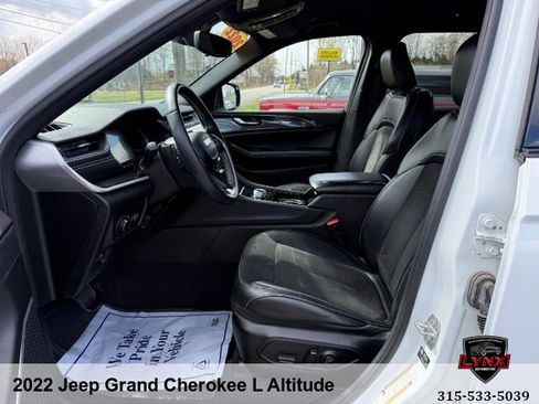 Used 2022 Jeep Grand Cherokee L Laredo AWD/4WD image 11