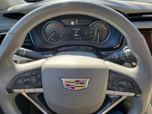 Used 2023 Cadillac XT6 Premium Luxury image 26