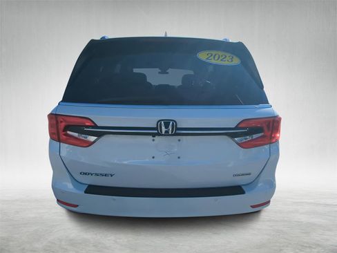 Used 2023 Honda Odyssey Touring image 4