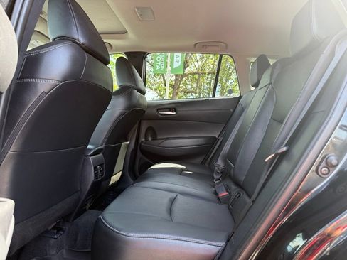 Used 2025 Toyota Corolla Cross XLE w/ Convenience Package AWD/4WD image 15