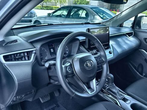 Used 2024 Toyota Corolla Cross LE AWD/4WD image 13