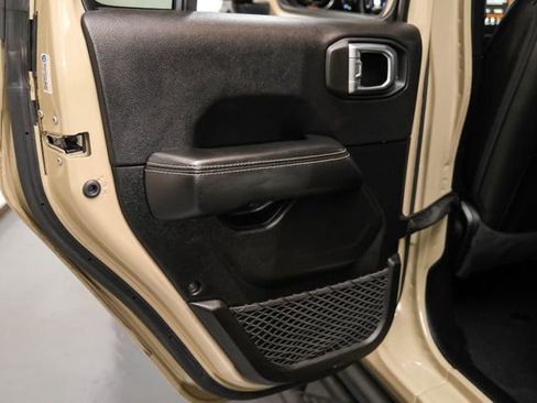 Used 2022 Jeep Wrangler Unlimited Sahara AWD/4WD image 38