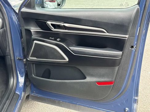 Used 2023 Kia Telluride S w/ S Sunroof Package AWD/4WD image 8