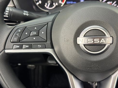 Used 2023 Nissan Altima 2.5 SV image 19